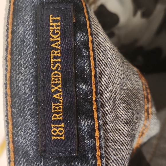 Lucky Brand Blue Relaxed Fit Jeans with Vintage Appeal - Picture 6 of 6